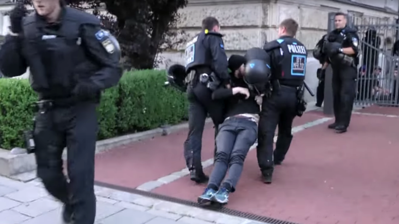 ‘Pegimon Go’: Dozens arrested as Pokemon fans, Antifa face right-wing Pegida in Munich