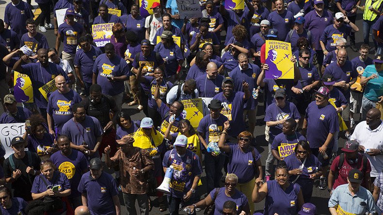 Hundreds of Philadelphia airport workers stage sit-in over ‘Fight for $15’