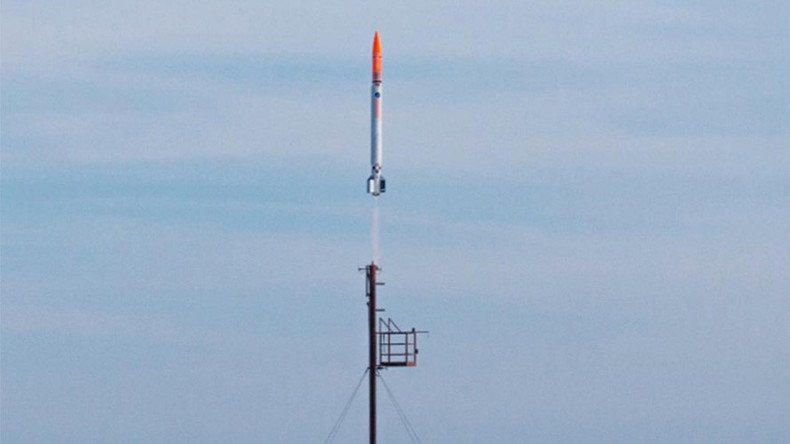 Danish crowd-funded space rocket crashes into sea (VIDEO)