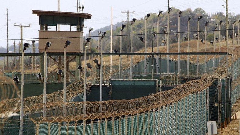 Kansas attorney-general sues DoD over Guantanamo Bay relocation records