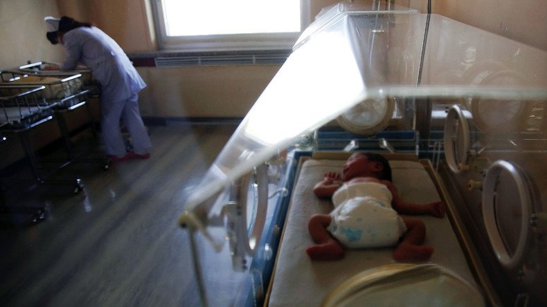 Laughing gas kills newborn, leaves second critical in hospital mix-up