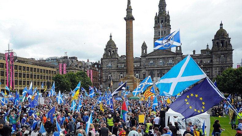 Scots rally for independence in Glasgow after Brexit vote
