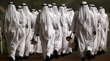 UAE tells citizens to avoid national dress while abroad after man taken for ISIS member in US