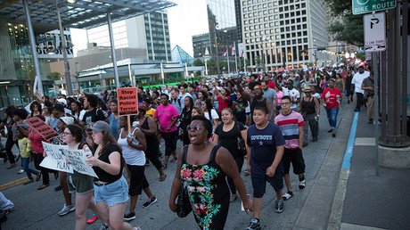 Protests breakout in response to #PhilandoCastile and #AltonSterling