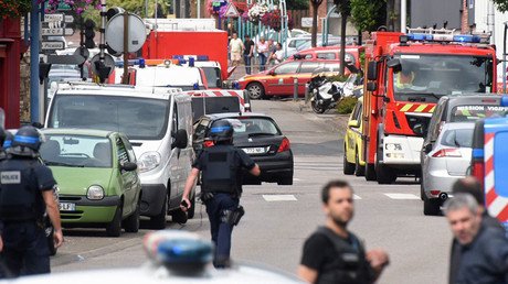 ISIS hostage takers kill 84yo priest at French church, reportedly slitting his throat