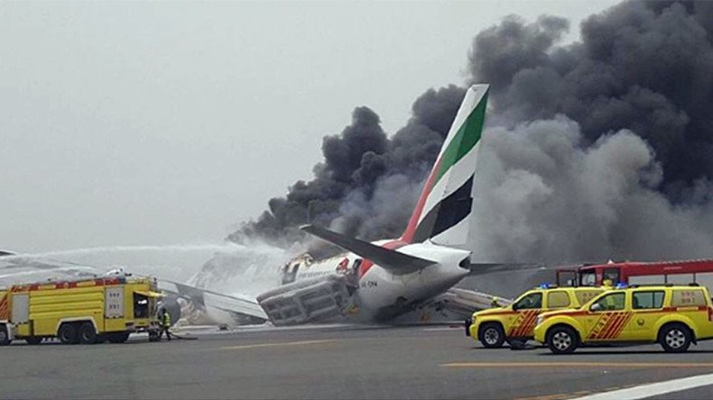 Firefighter killed as Emirates jet engulfed in flames crash-lands in Dubai (PHOTOS, VIDEO) 
