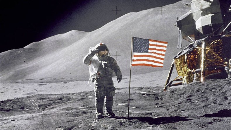 US issues first-ever private moon flight license