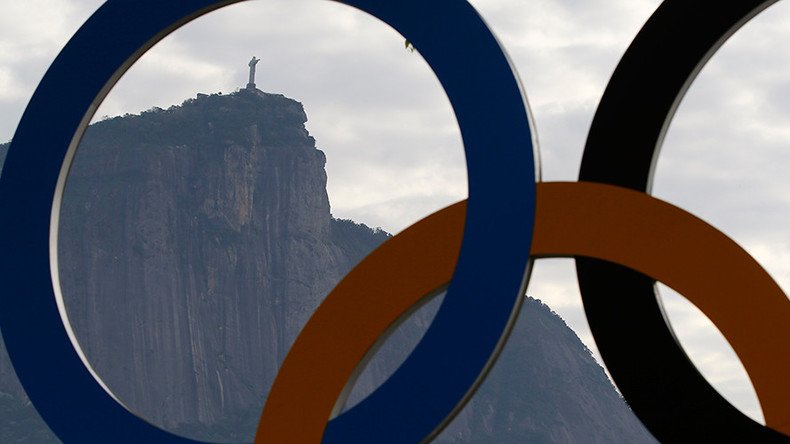 Olympic ‘muscle flex’ & Pokémon Go binges: Rio athlete ‘boredom’ kicks in ahead of Games (VIDEO)