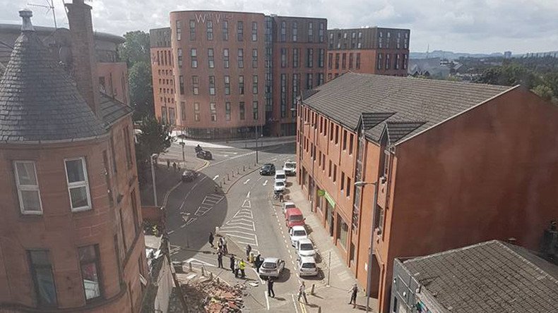 Building partially collapses in Glasgow, emergency services on scene (VIDEOS)
