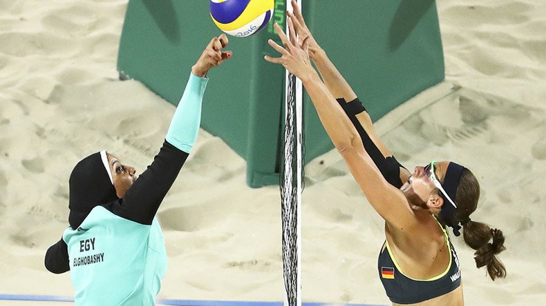 Hijab-wearing volleyball player a smash hit online after Rio Olympics photo