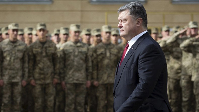 Ukrainian president orders forces on border with Crimea and eastern Ukraine on highest alert