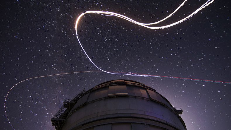 Human ‘meteors’: Skydivers shoot across night sky in Perseids plunge (VIDEO, PHOTOS)