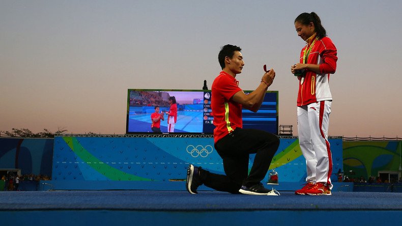 Chinese diver wins Olympic medal, gets wedding proposal (PHOTOS)