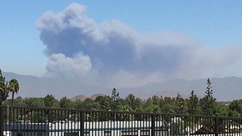 15,000-acre fire spreading rapidly in Southern CA, evacuations underway