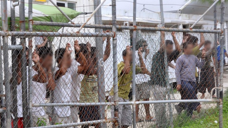 Australia & PNG agree to close Manus Island immigration center, offer no plan for 800+ detainees
