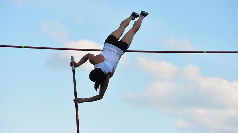 Yelena Isinbayeva makes ‘final’ pole vault (VIDEO)