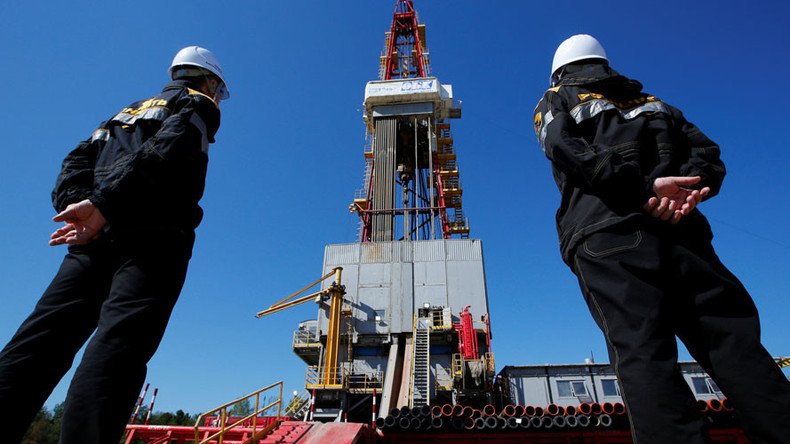 Oil output freeze self-destructive for OPEC – Goldman