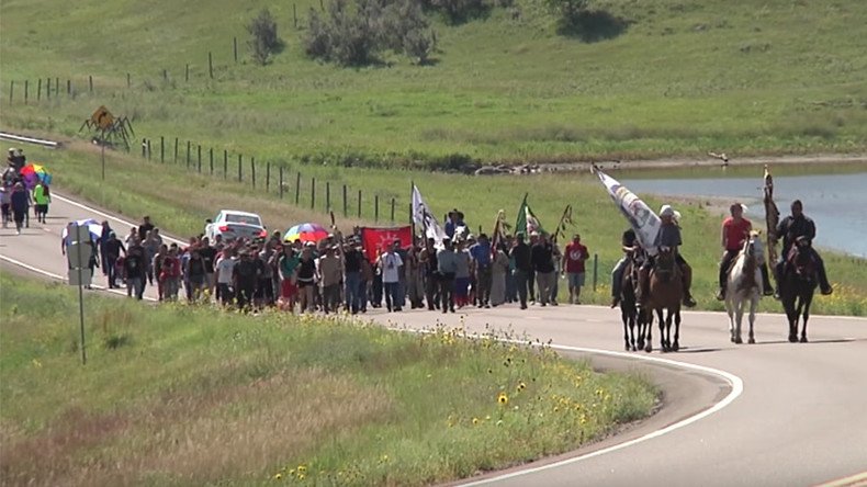 N Dakota pulls water tanks from pipeline protest site as judge urges compromise