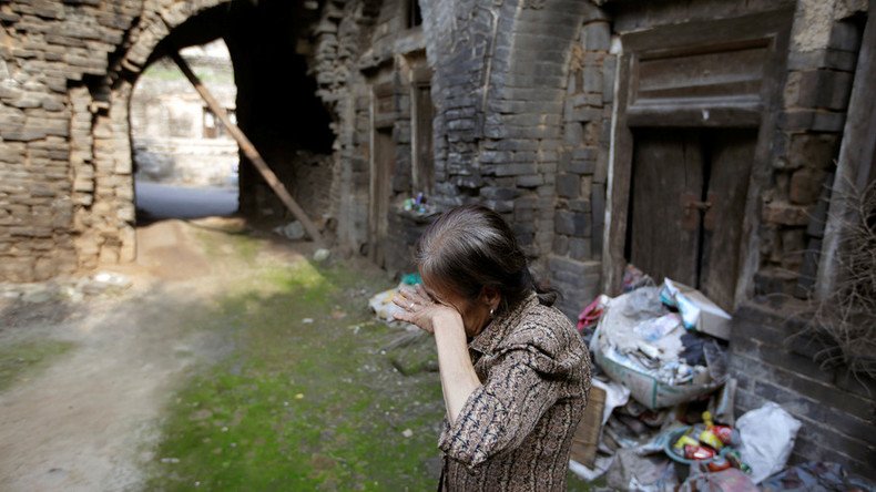 China homes sinking: Mining boom leaves villages ravaged, residents at risk (PHOTOS) 