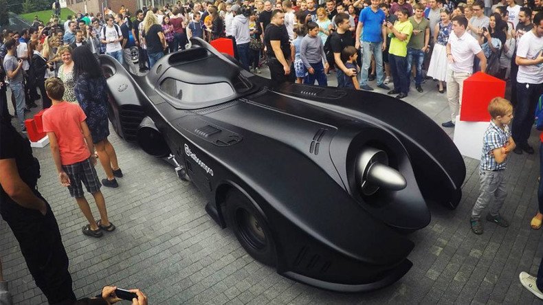 Batman in Russia? This epic Batmobile just turned up in Moscow (VIDEO, PHOTOS)