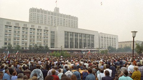30% of Russians see failed 1991 coup as national tragedy 