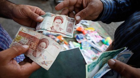 Iran may loosen grip on foreign exchange to get more investment 