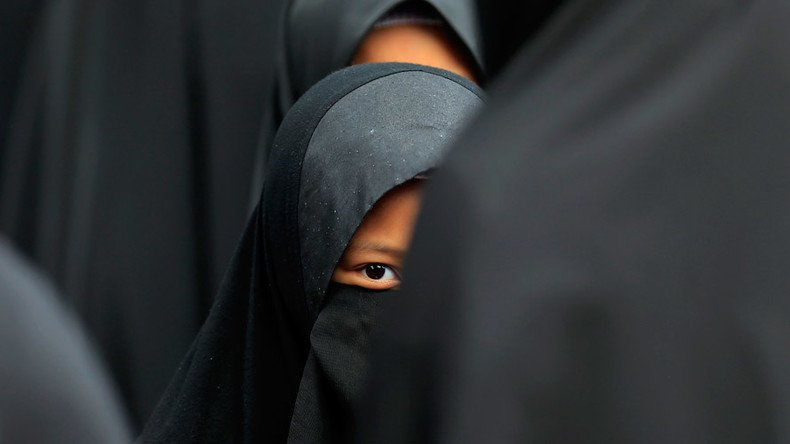Austrian official ‘recommends’ Muslim kids don't wear headscarves to kindergarten
