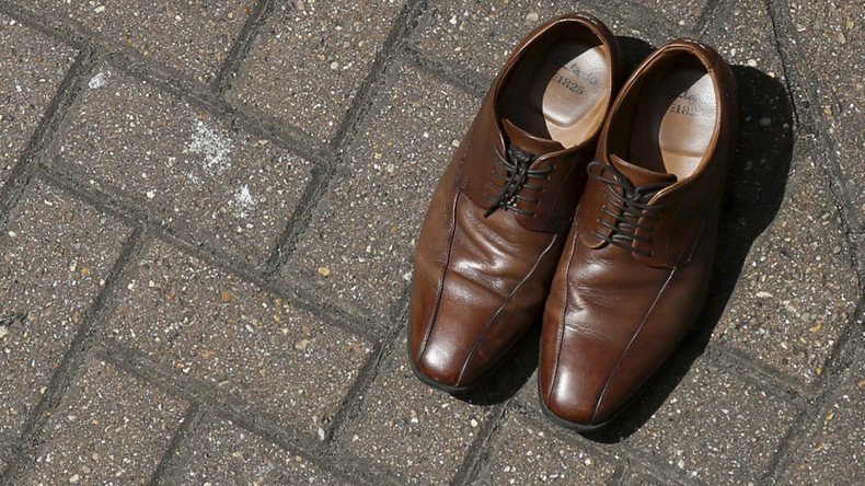 Elite’s unwritten style rules mean brown shoes & loud ties a no-no for banking jobs, study concludes