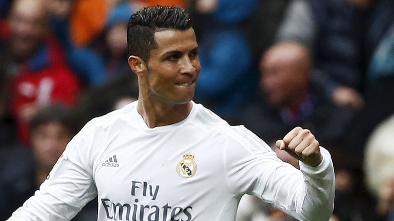 Real flush: Football star Ronaldo wins $15k in charity poker match
