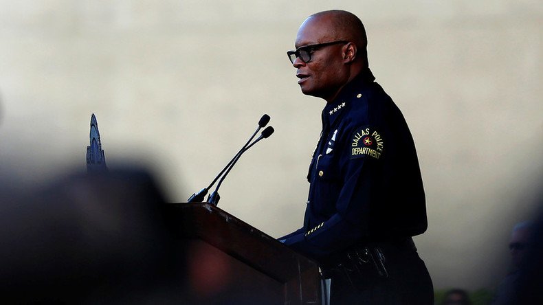 Police chief in office during Dallas shootings to retire