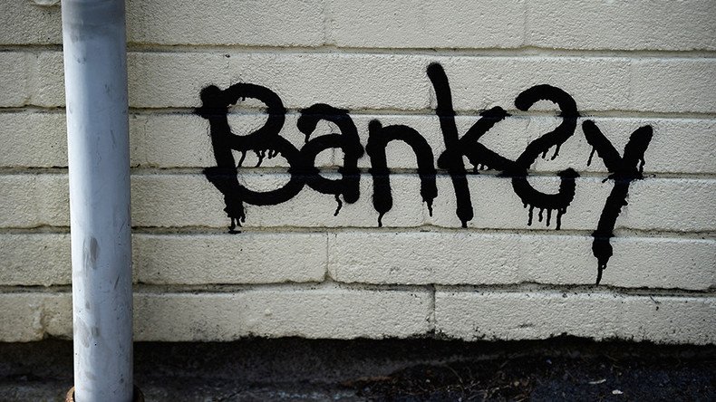 Guerrilla artist Banksy could be collective led by Massive Attack founder, claims blogger (POLL)