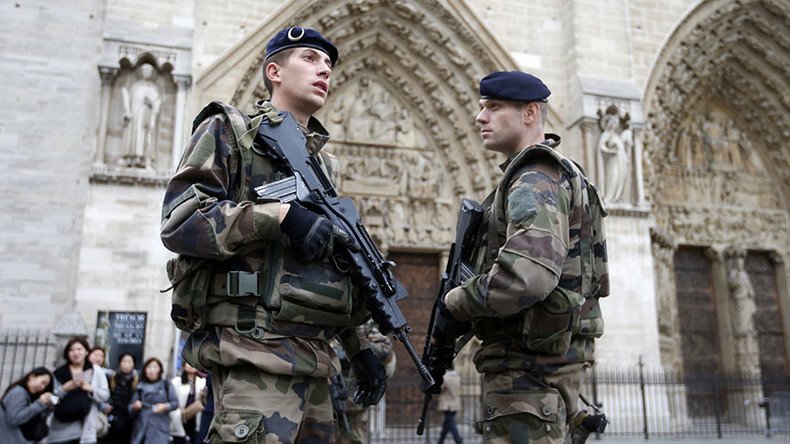 Woman from intel watchlist arrested in Paris over car with gas canisters near landmark Notre Dame