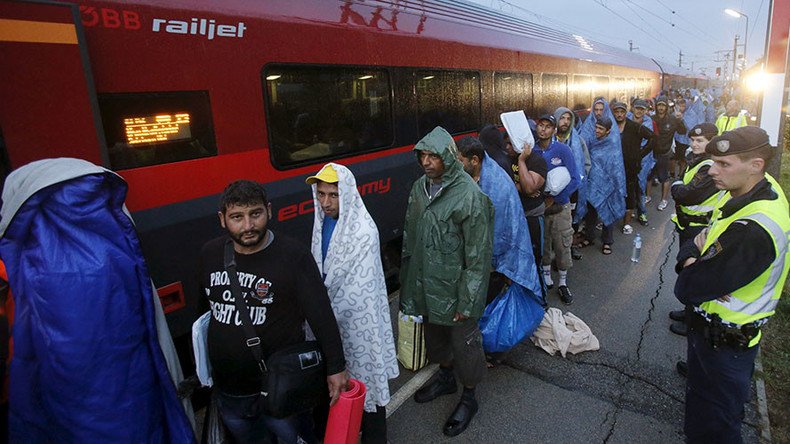 Austria threatens to sue Hungary over refusal to take back refugees