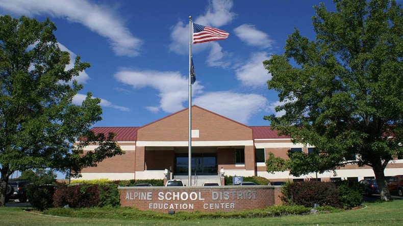 Shooter dead, student & police officer injured at West Texas high school