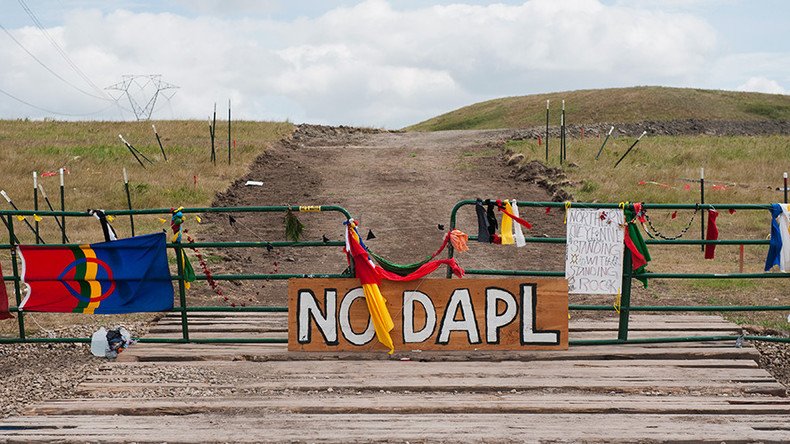 Dakota Access pipeline: Iowans sue, while North Dakota calls in National Guard (VIDEOS)