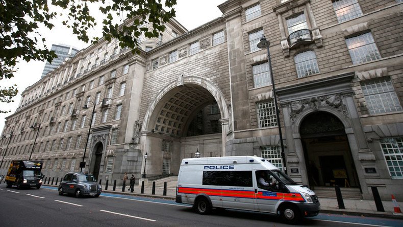 UK intelligence watchdog says MI5 spies broke dozens of privacy rules… by ‘mistake’