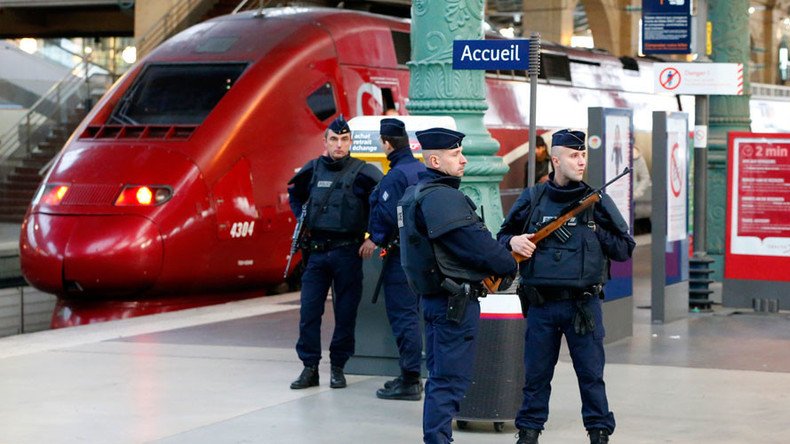 Paris Gare du Nord station evacuated as bomb squad blows up suspicious package