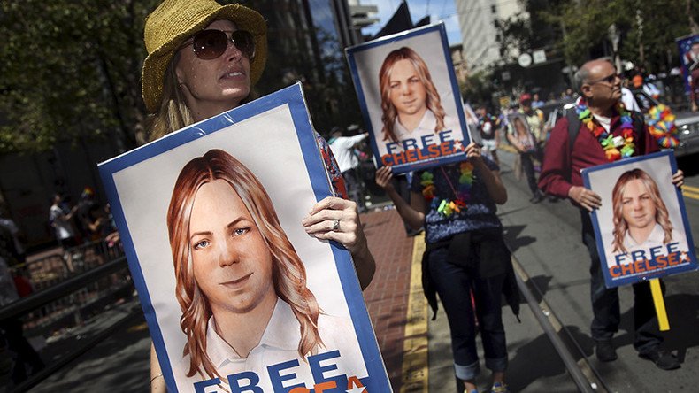 Army whistleblower Chelsea Manning begins hunger strike in prison protest