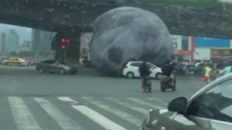 Massive ‘moon balloon’ wreaks havoc in Chinese city after super typhoon hits (VIDEO)