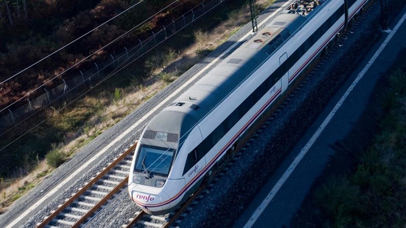 Spanish train driver clocks out of work, leaving passengers 300km from destination