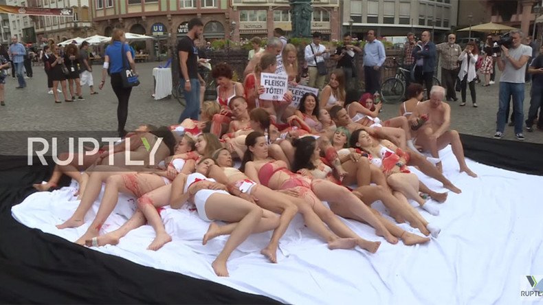 PETA stage graphic 'meat is murder' protest in Germany (VIDEO)