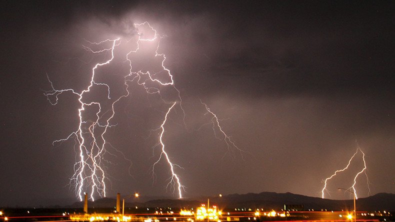 Shocking news: 200 mile lightning bolt sets record as world’s longest