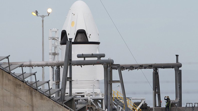 SpaceX test-fires Raptor, next-gen engine that will take us to Mars