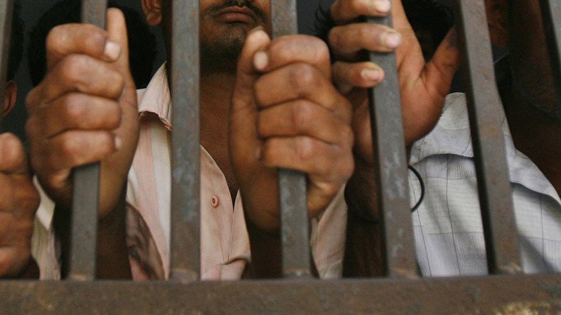 Pakistan set to execute mentally ill man for killing imam, despite own & intl laws