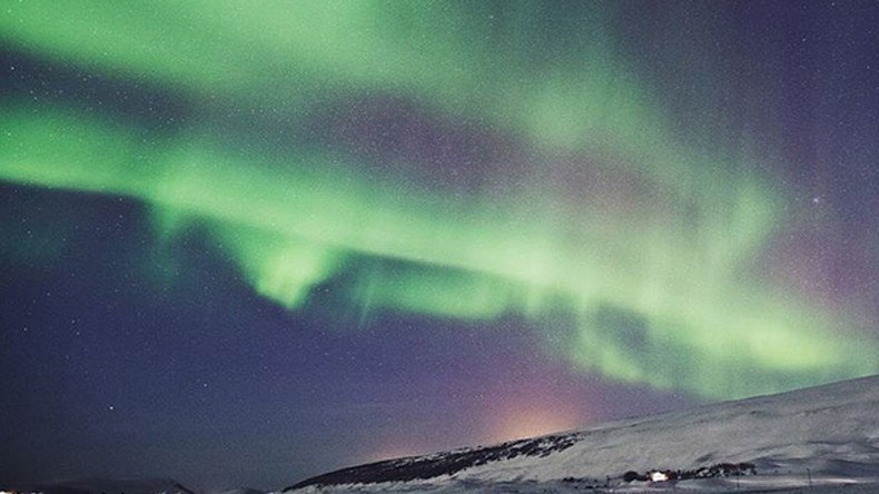 Iceland turns off city lights for spectacular Northern Lights show (PHOTOS, VIDEOS)