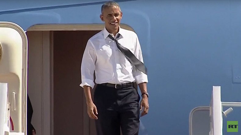 ‘Come on!’: Obama getting Bill Clinton onto Air Force One is the best thing you’ll see today (VIDEO)