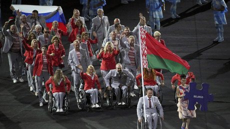 Belarusian Paralympic team carries Russian flag in support of banned athletes (PHOTO)