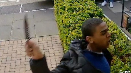 CCTV footage shows sickening hunting knife attack in London (VIDEO)  