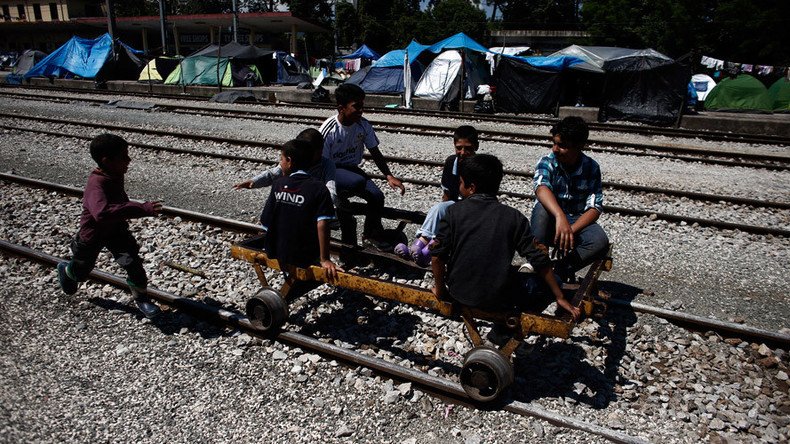 Syrian children ‘stripped, abused’ in Greek detention for carrying toy guns – Amnesty