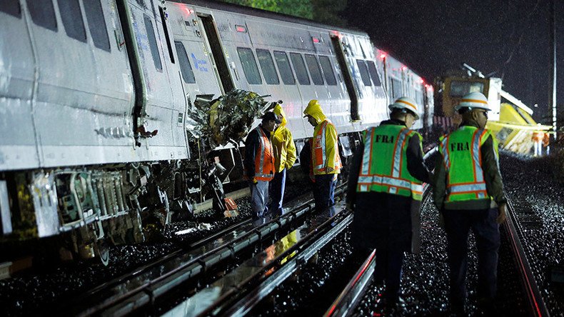 Dozens injured as passenger train derails on Long Island in New York State